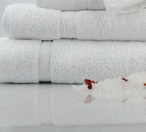 12 Hotel Bath Towels, 24x50 Premium 16s Cotton 86/14 Blended Cam Border- 10  lbs