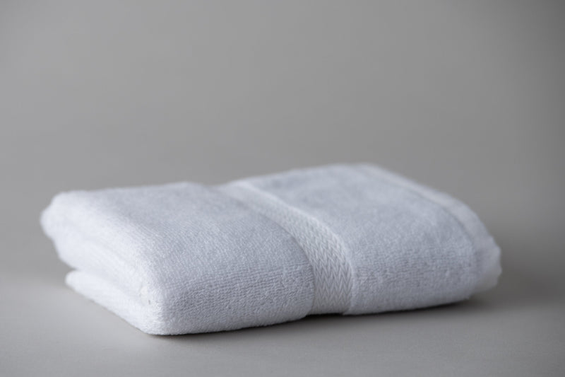 Cotton Craft Denali Luxury Dobby Border Bath Towels 27x56 100% Ring Spun  Cotton White 17Lbs/Dz 3 Dz Per Case Price Per Dz